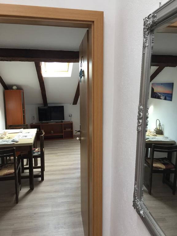 Apartment Retro III Koper Bagian luar foto