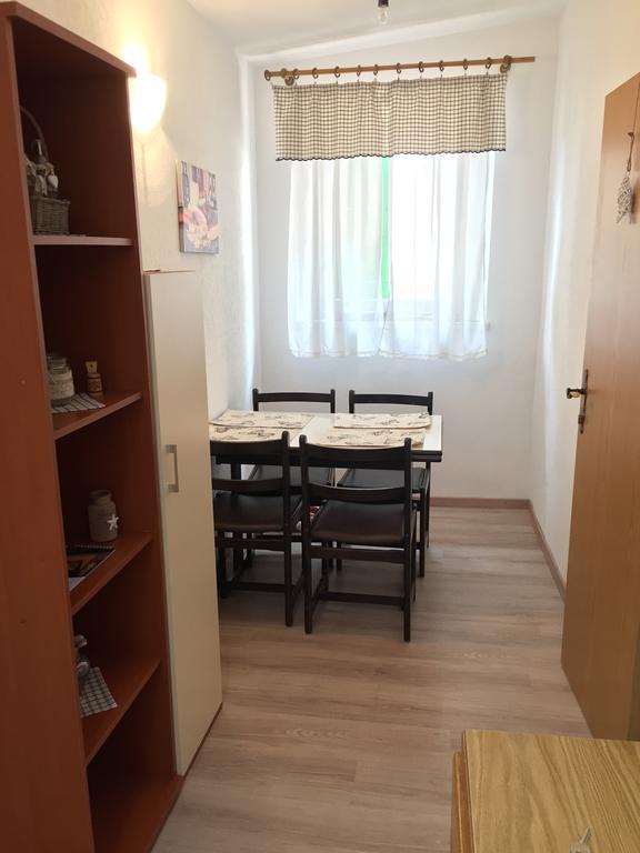 Apartment Retro III Koper Bagian luar foto