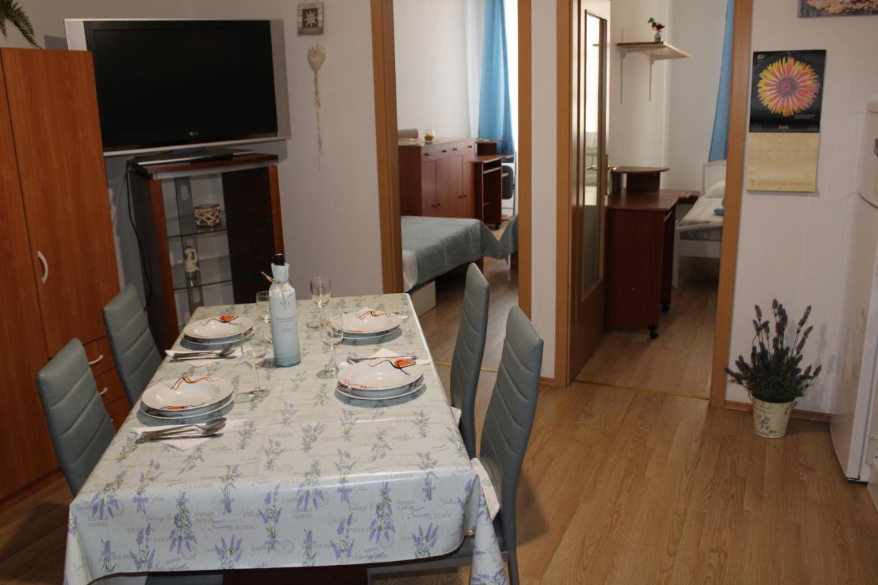 Apartment Retro III Koper Bagian luar foto